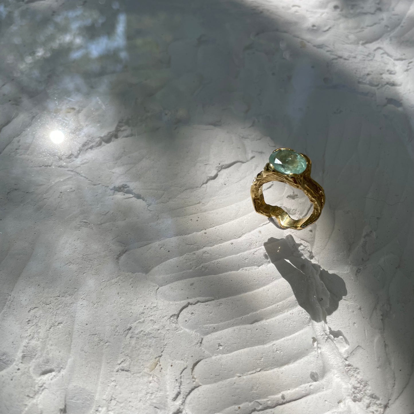 OVAL AQUAMARINE
