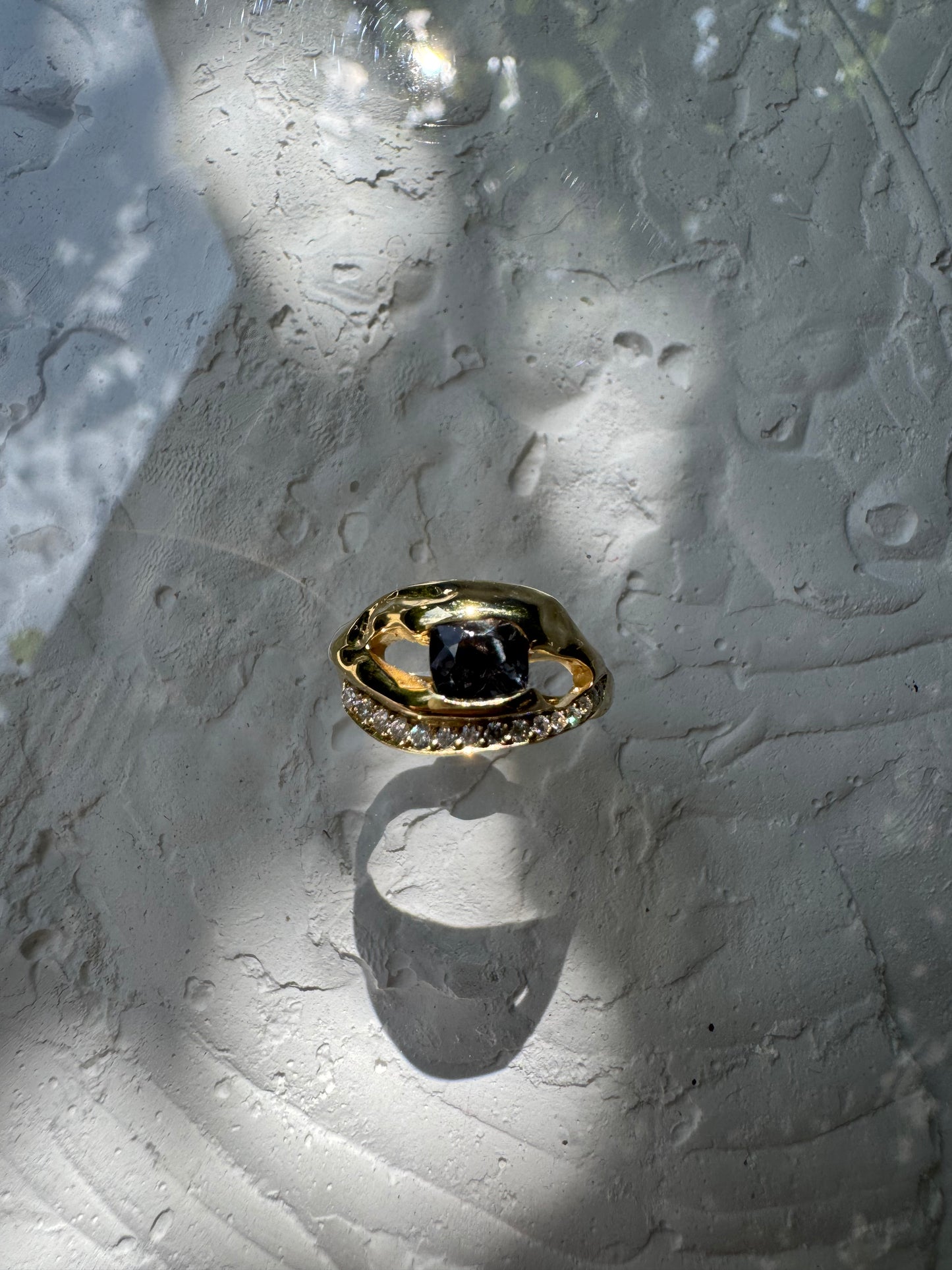 DARK GREY/BLUE SPINEL & MOISSANITES