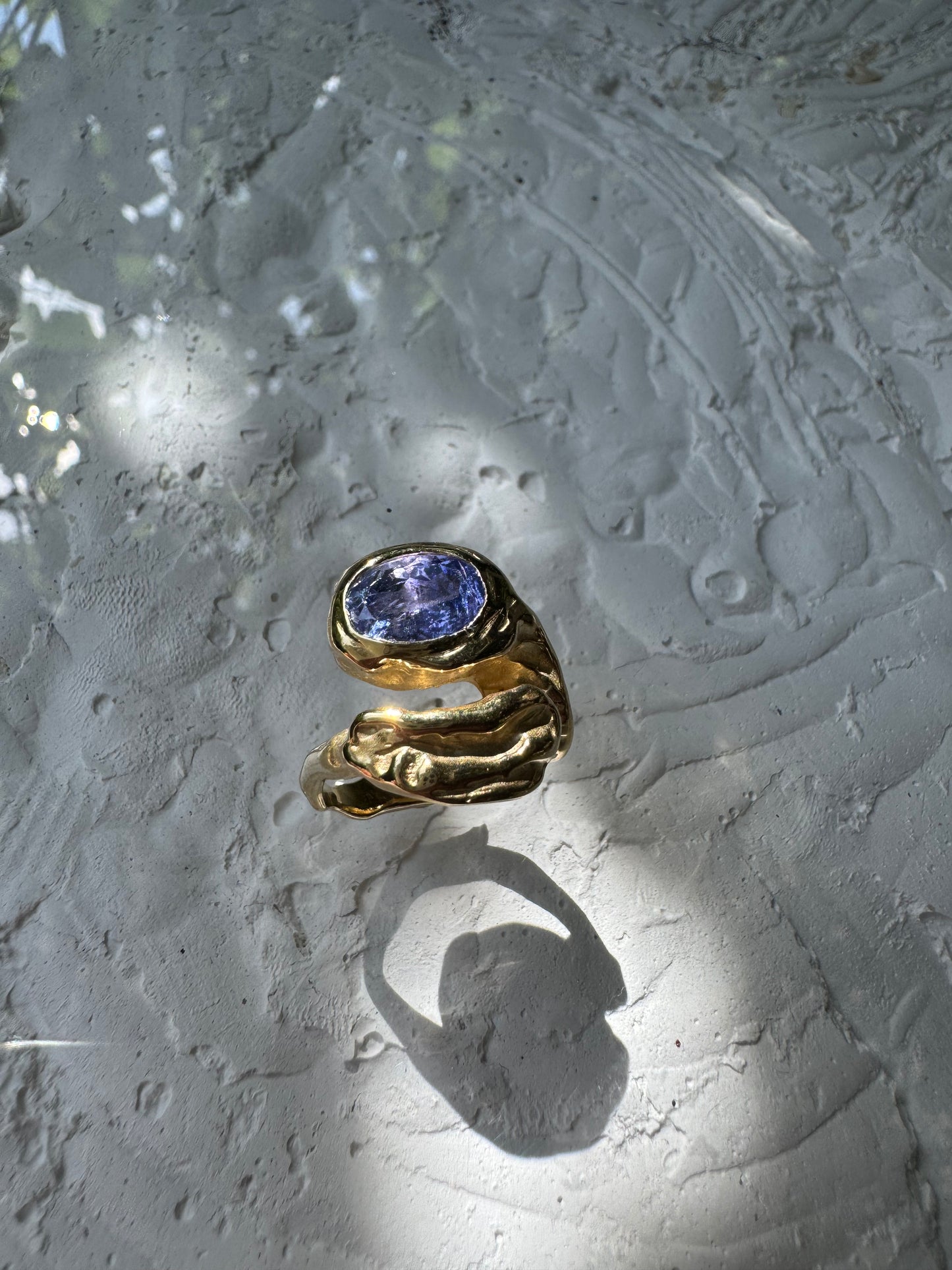 LARGE TANZANITE